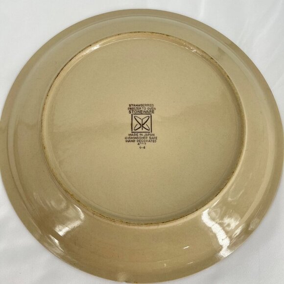 Vintage Strawberries Stoneware 1970 Harmony House Dinner Salad Plate Set - Picture 5 of 9